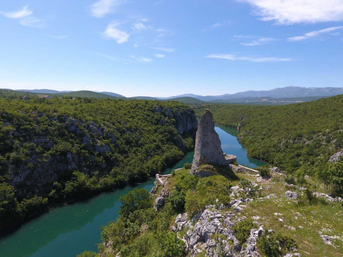 Ride to Nutjak Fortress with  E-Scooters, Villa Dali Sičane